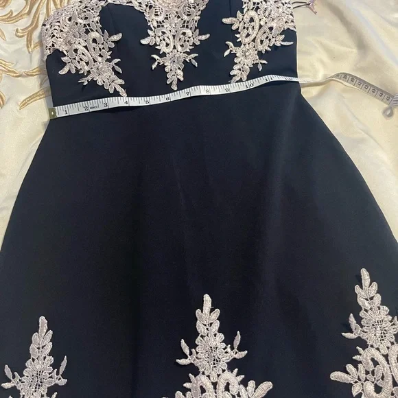 Haute Monde black cocktail dress w/ lace overlay S - Picture 5 of 14